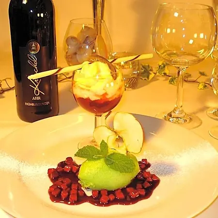 Hotell Fuerstenberg 3*